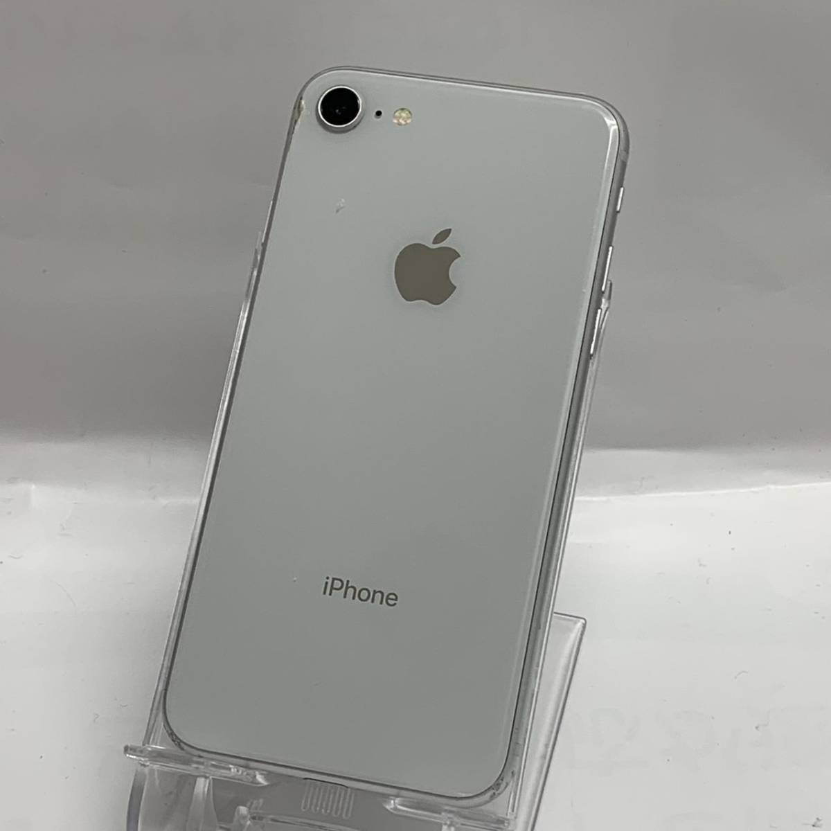 64GB iPhone8 Apple SIMフリー docomo シルバー iPhone docomo版SIM
