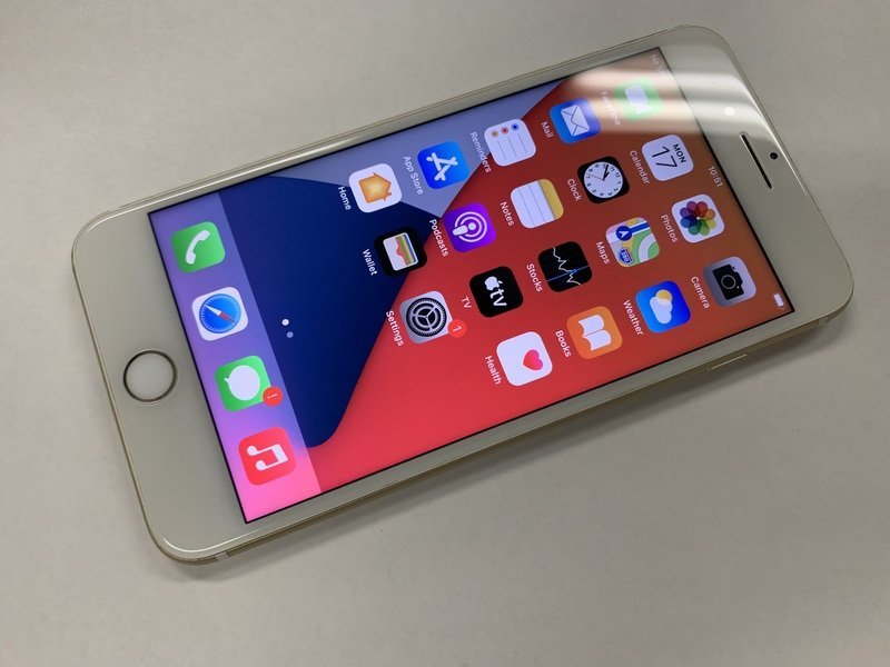 iPhone 7 Plusゴールド128GB 箱付付属品なし docomoロック