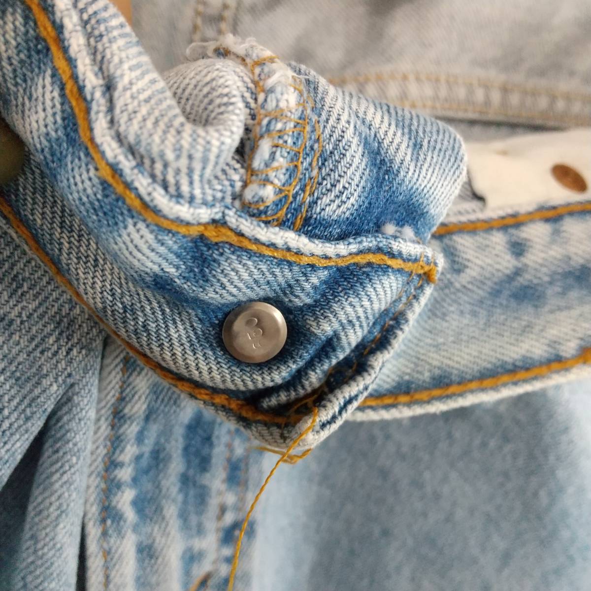 HB803【2003】LEVI