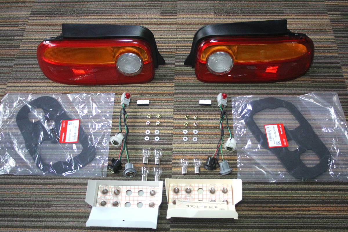 ホンダ 純正 ビート テールランプ 未使用? 左右 新品パッキン ホンダ 純正 ビート テールランプ 未使用? 左右 新品パッキン