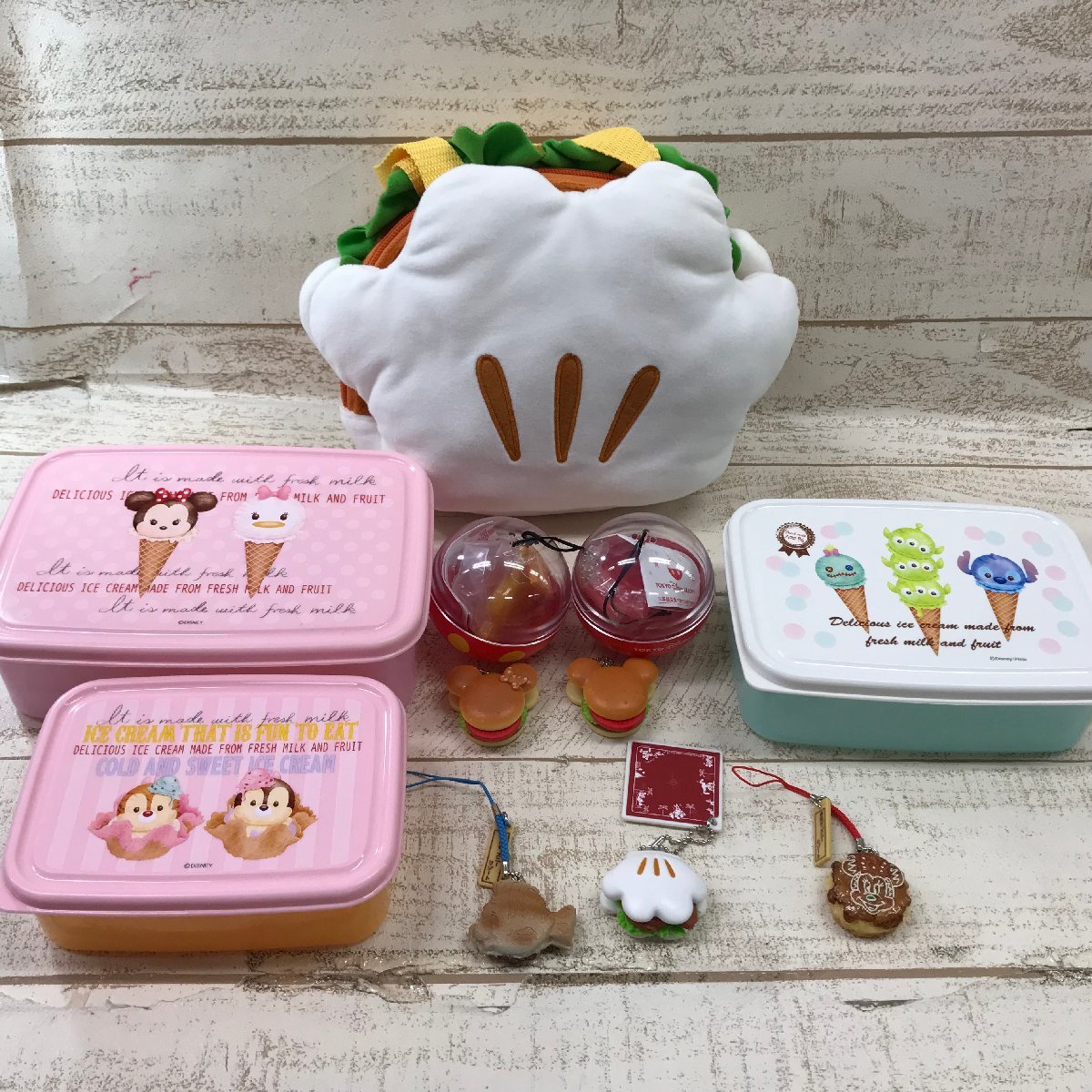 ディズニー タッパーの値段と価格推移は 109件の売買情報を集計したディズニー タッパーの価格や価値の推移データを公開 ディズニー タッパーの値段と価格推移は 109件の売買情報を集計したディズニー タッパーの価格や価値の推移データを公開