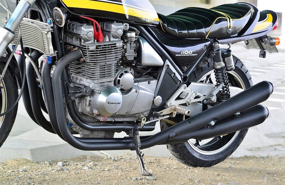 ゼファー1100 4本出し マフラー 黒/ ブラック 社外 Z2仕様 未使用 新品 