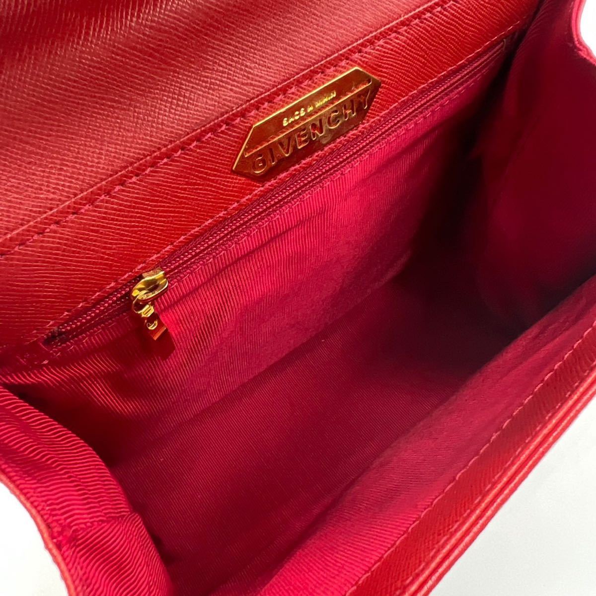 GIVENCHY ミニハンドバッグ レッド ゴールド金具 本革 高級感 ジバンシィ GIVENCHY 4G チェーン ミディアム バッグ レッド ゴールド
