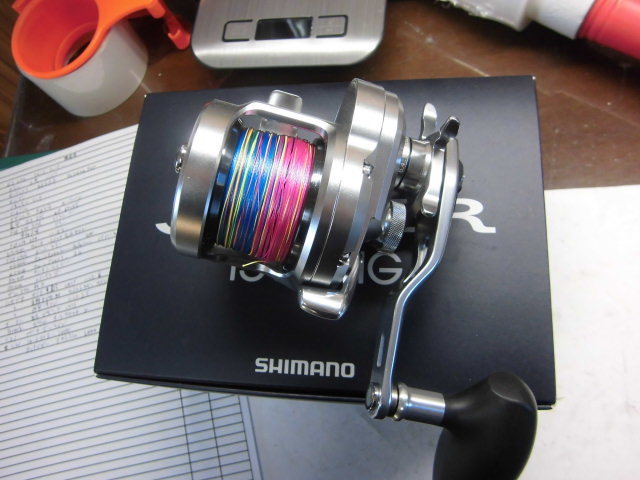 美品 シマノ オシアジガー 1500HG □□♯082227 オシアジガー 1500HG