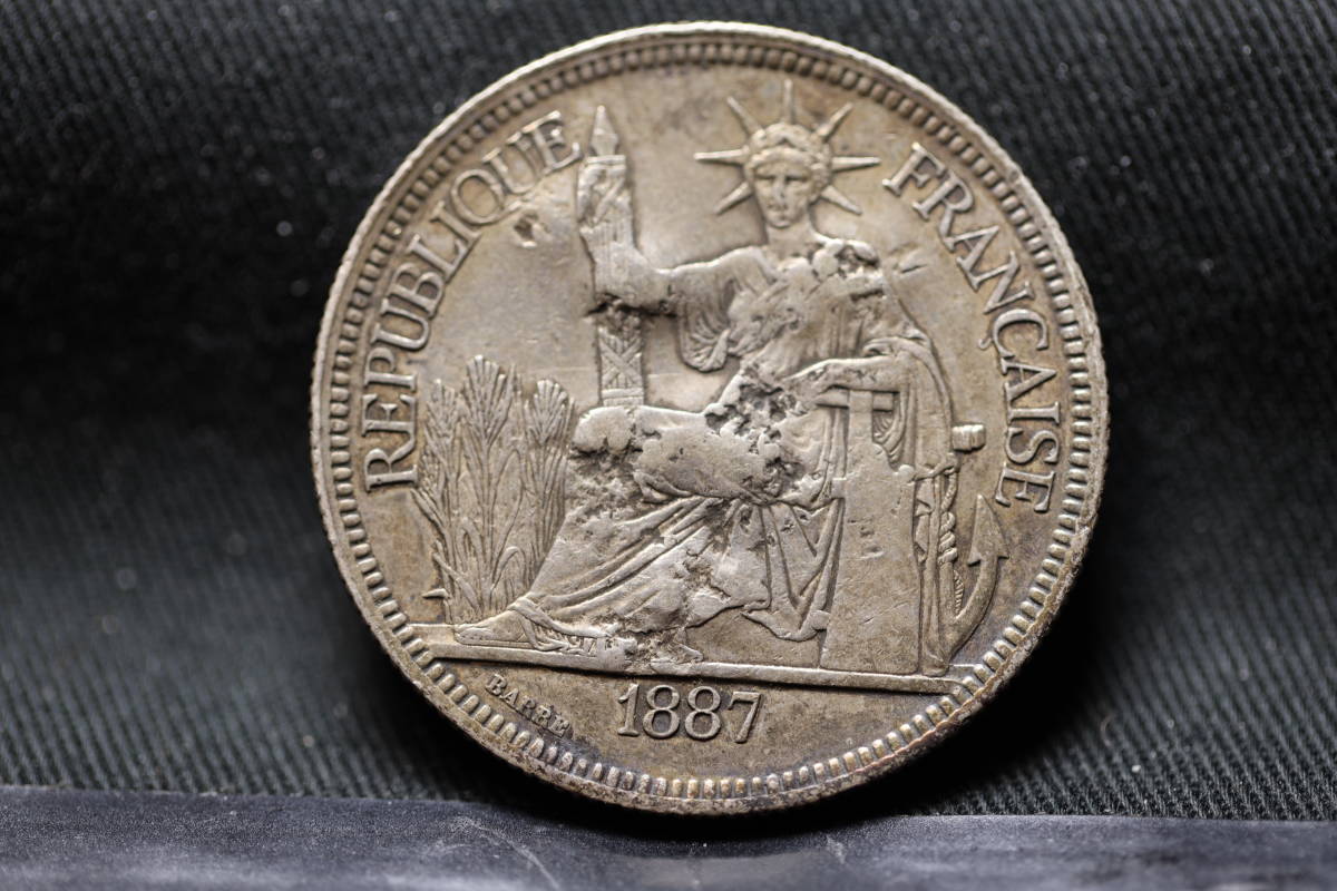 B2712 古銭 仏領インドシナ 1887年 1ピアストル銀貨 貿易銀 古貨幣 銀貨 某