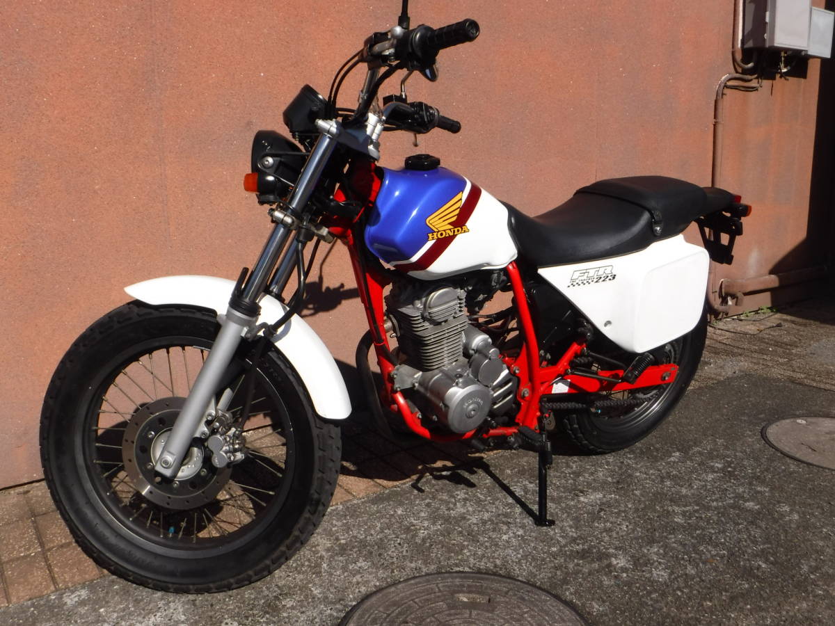 ご成約】FTR223 白 スカチューン 改造多数 機関良好