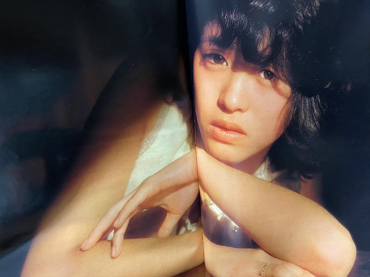激写 第11号 篠山紀信全撮影 別冊BIG CORO/川村ひとみ 伊藤つかさ 吉川とも子 松田聖子 石川優子 石川ひとみ 特大ピンナップ付 ...