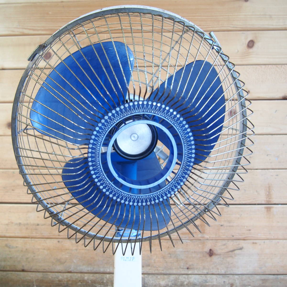 昭和レトロ 富士電機 サイレントファン 扇風機 3枚羽 レトロ家電 昭和レトロ 富士電機 サイレントファン 扇風機 3枚羽 レトロ家電