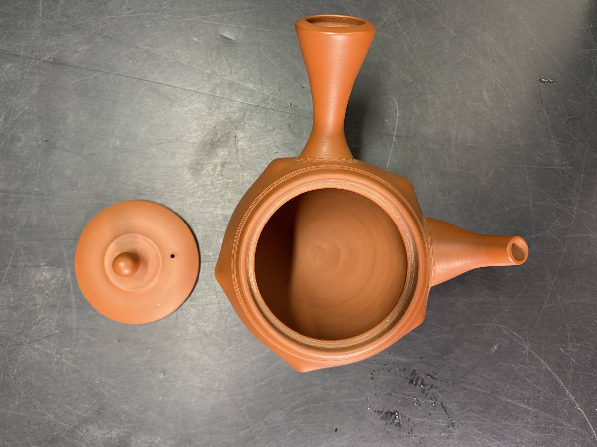 常滑焼玲光窯鯉江廣作朱泥三十六歌仙和歌彫茶注共布共箱DR9783