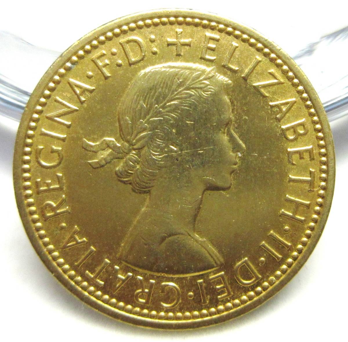 イギリスエリザベス2世通貨コインペンダント金メッキ