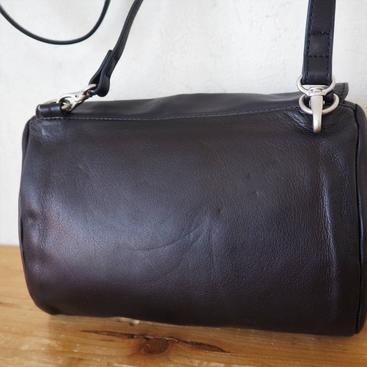 美品*kawa-kawa/カワカワ*button*スーパーソフトレザー*ショルダー 