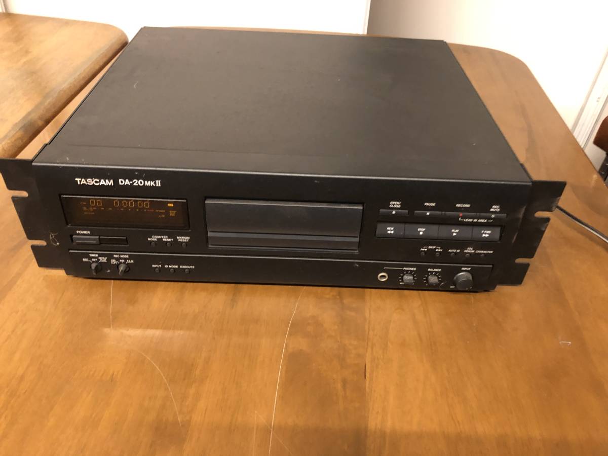 TASCAM 業務用DATデッキ DA-20MKII TASCAM | - 0 GTASCAM DA20