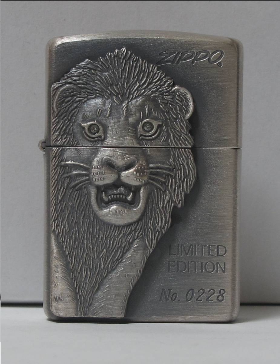 未使用 ZIPPO ライオン 立体メタル貼り 天然ダイヤモンドLIMITED 