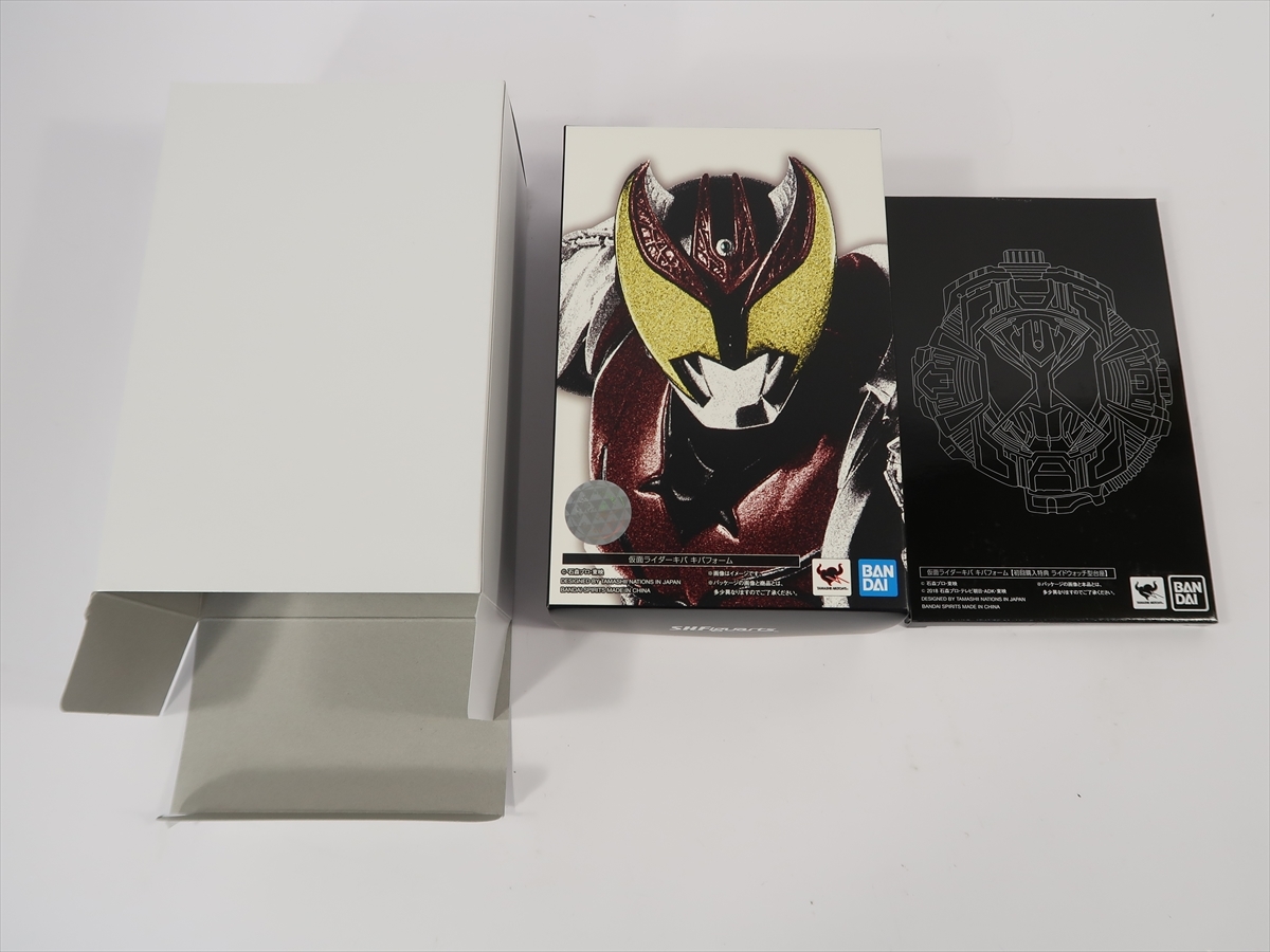 S.H.Figuarts 真骨彫製法 仮面ライダーキバ キバフォーム バンダイ S