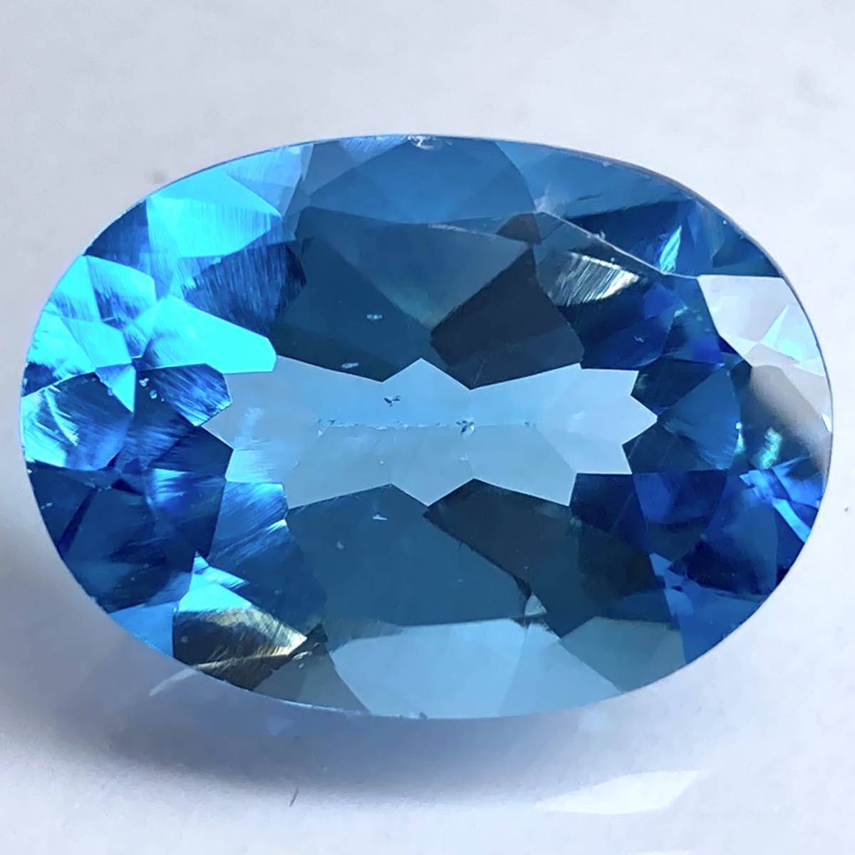 15ctUp!!〈天然ブルートパーズ15.700ct〉1 17.8×12.9mm ソーティング付