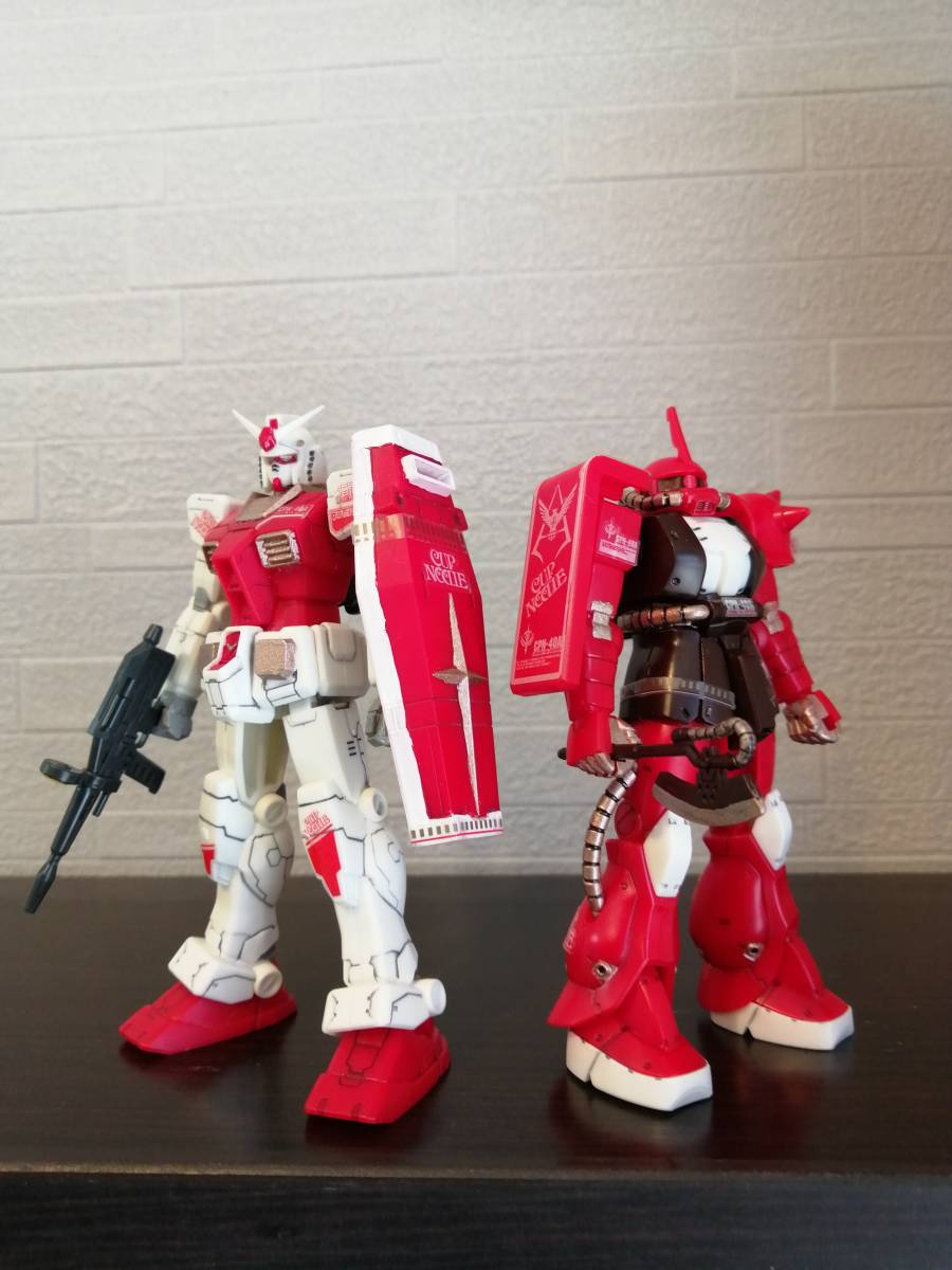 カップヌードル 40周年記念 カップガンプラ＆カップヌードル 1/200 MS-06S シャア専用ザク ガンダム プラモデル 完成品　日清食品 バンダイ