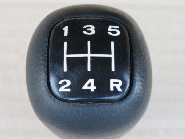 Z31 / 純正シフトノブ※黒系【B-stock】検索ワード:Z31 HZ31 PZ31 R31 HR31 R32 R30 DR30 S30Z S130Z KGC10 ハコスカ ケンメリ ジャパン Z31 HZ31 PZ31 スカイライン DR30純正シフトノブ 純正シフトノブ※黒系B-stock検索ワード:Z31