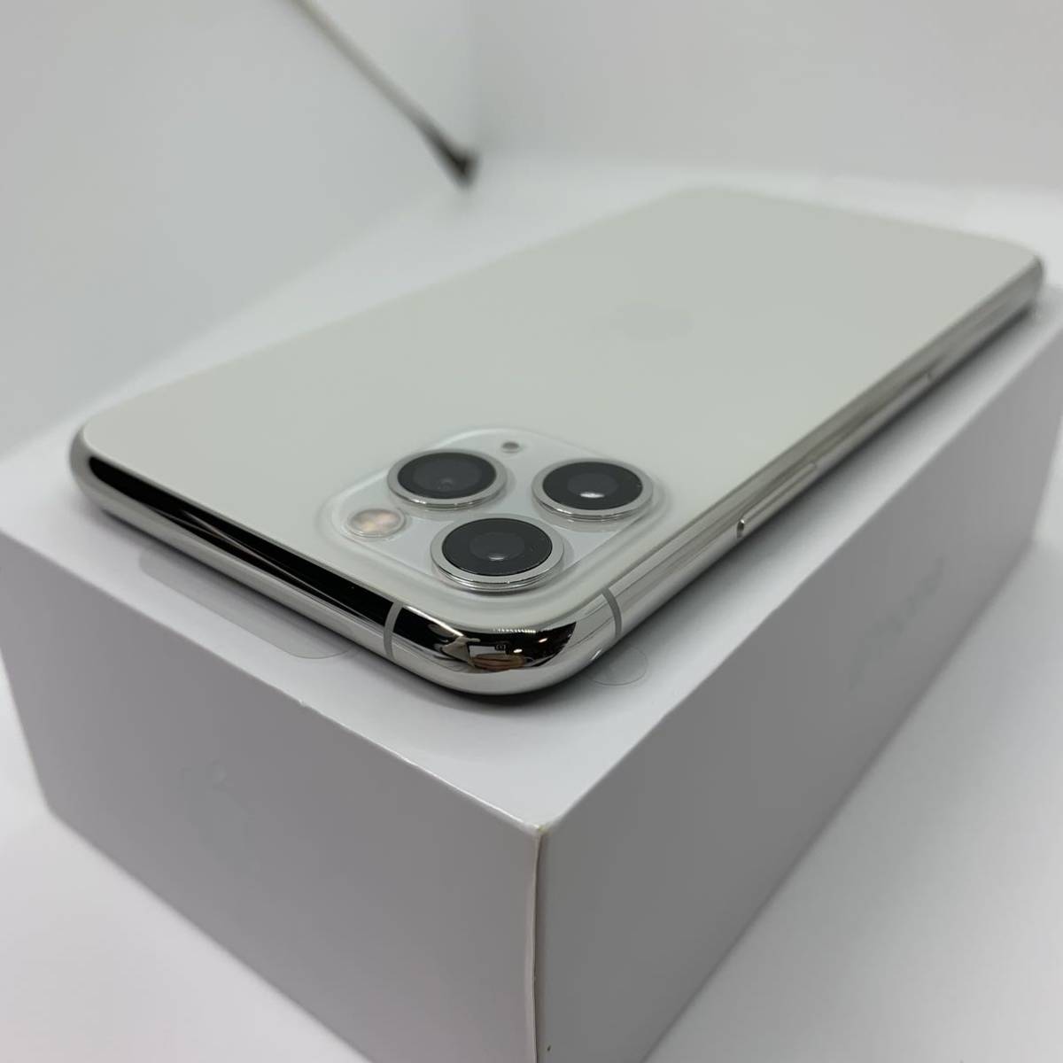 新品 iPhone 11 Pro シルバー 256 GB SIMフリー 本体 iPhone 0 Apple