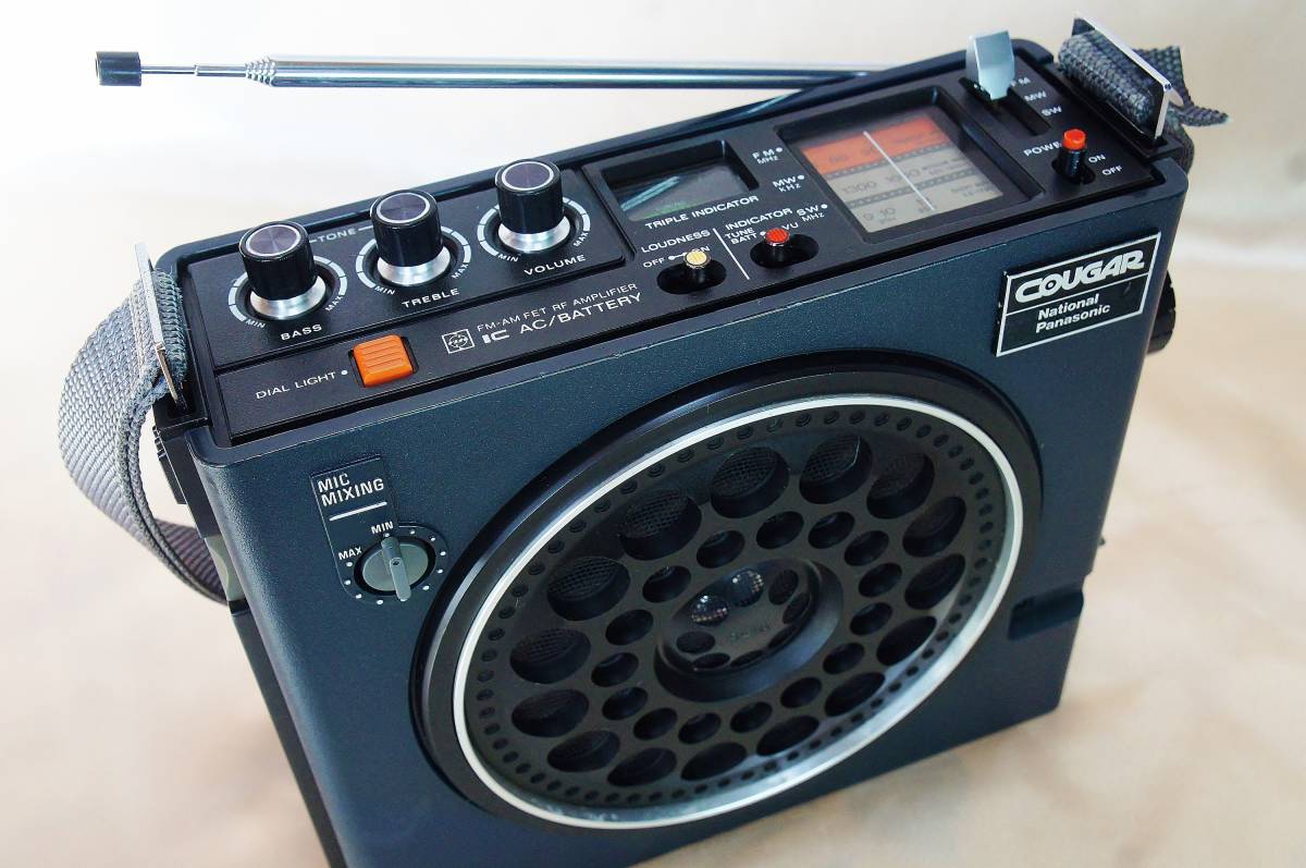 ☆とても綺麗☆RF-888吠えろ青クーガ☆BCLラジオ☆ブルー☆National ☆綺麗☆受信できます☆吠えろ青クーガ☆ナショナル☆RF-888☆BCL