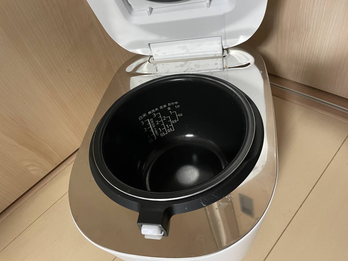 使用少・全国送料無料】KS-HF05B-W☆SHARP☆IH炊飯器☆「PLAINLY」