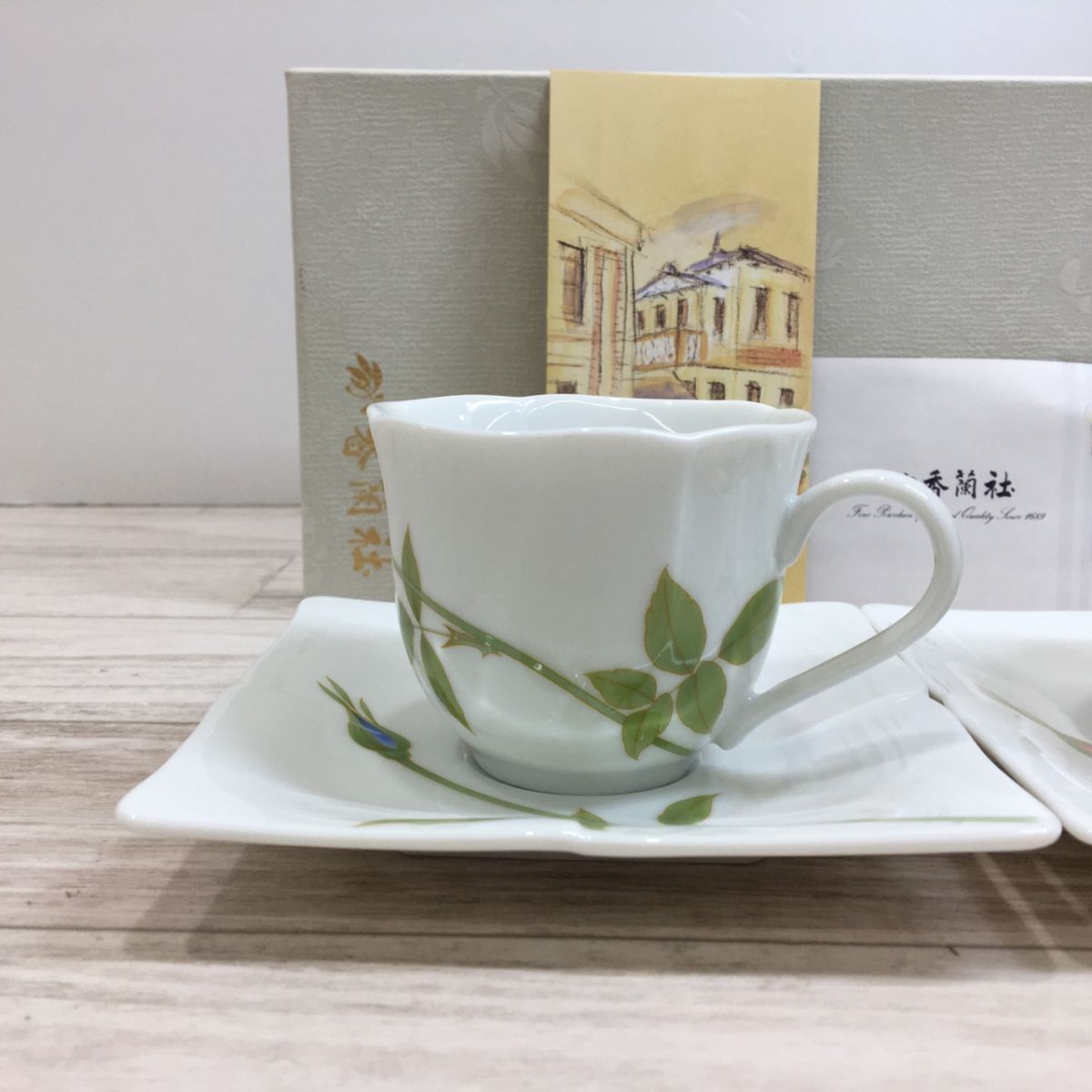 香蘭社 ノーブルローズの通販 食器 ローズの中古品 カップ -香蘭社 2026年最新Yahoo!オークション ティー・コーヒー碗皿ペア | 有田焼 大倉陶園］ブルーローズ(8211) - ペア ノーブルローズ コーヒー碗皿ペア ノリタケ食器