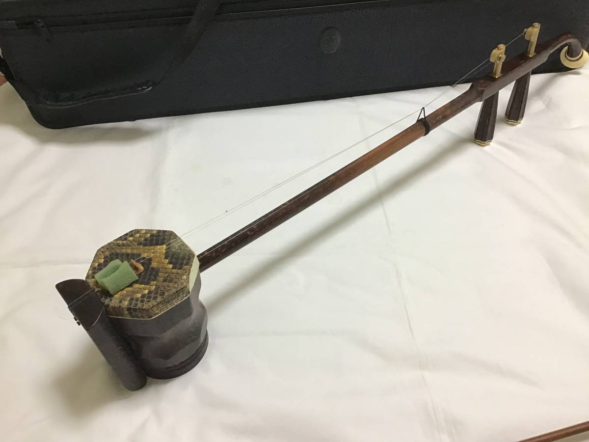 高級ケース付き（古い〜二胡 本革蛇）弓＆本体＆ケース付き！！！