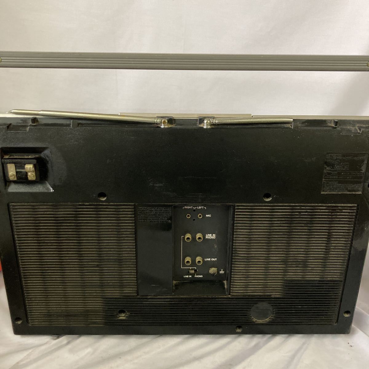 SONY CFS-686 昭和レトロ 【訳アリジャンク】 昭和レトロ ラジカセ