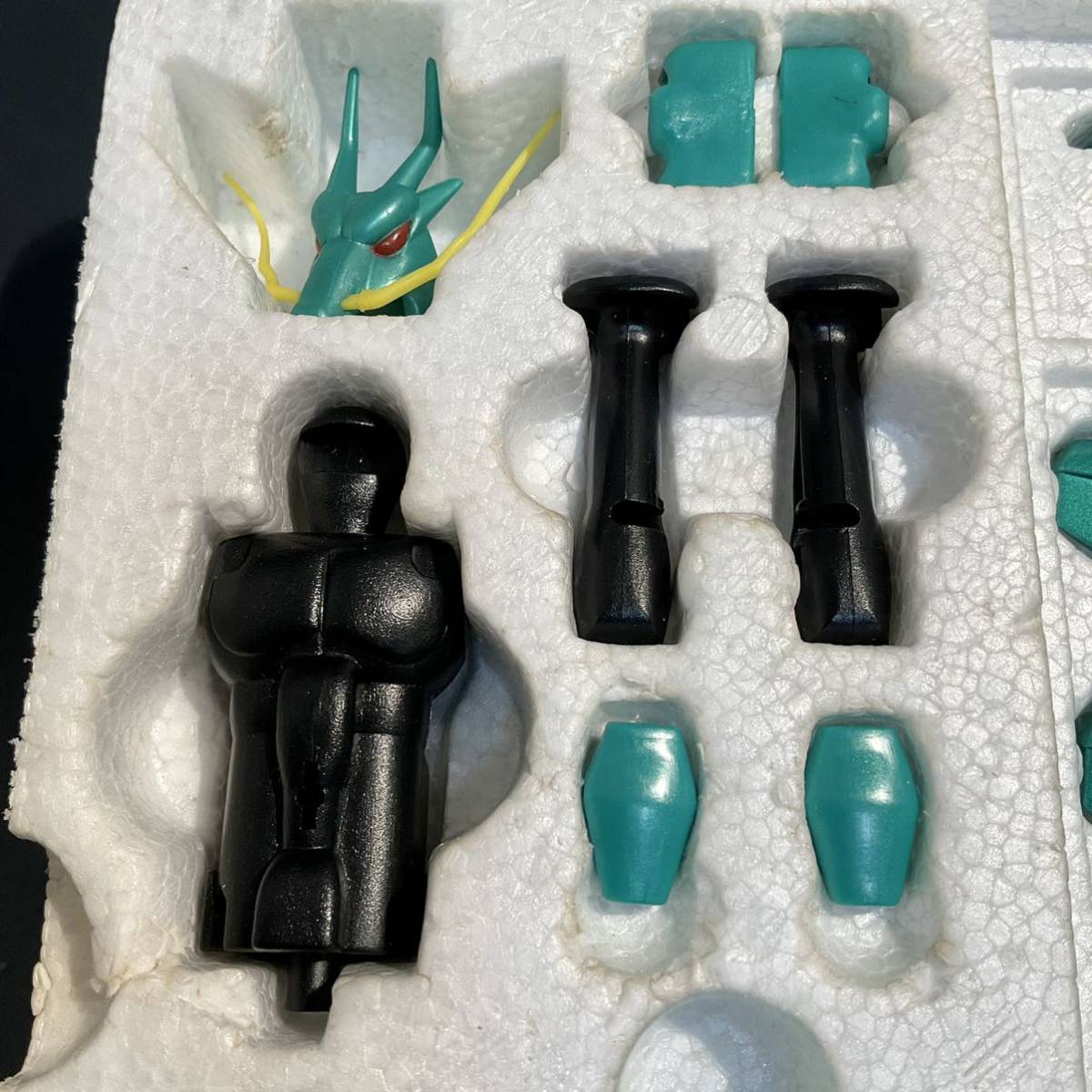 1209C当時物 バンダイ 聖闘士星矢 ドラゴンクロス 龍星座の聖衣 聖闘士 