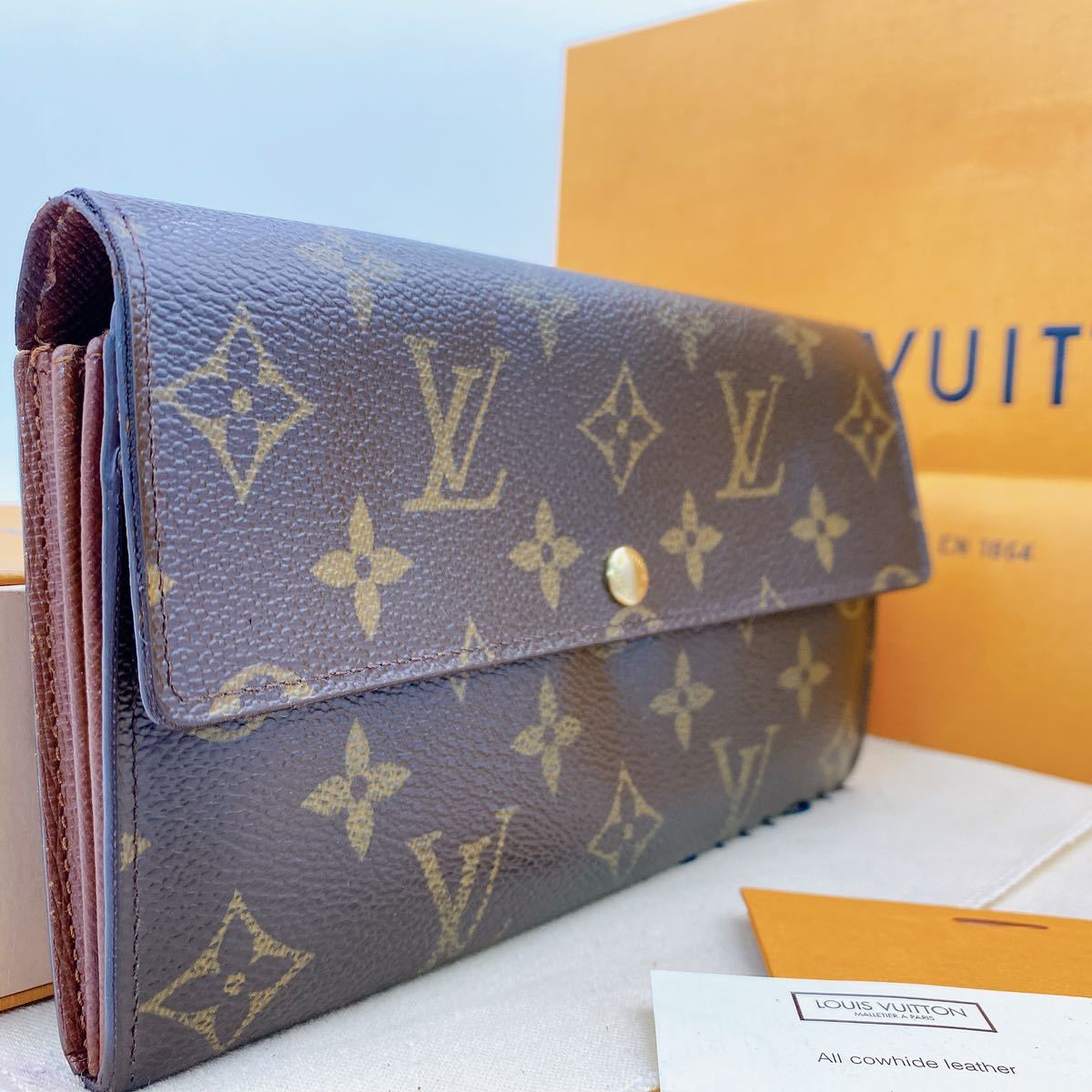 A1136【正規品】LOUIS VUITTON ルイヴィトン モノグラム ポルトフォイユ サラ 長財布 二つ折り財布 ウォレット M61734/CA0095