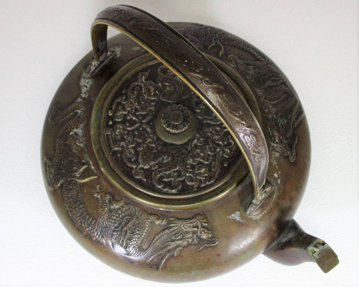 【即購入可】金属工芸品まとめて／慶鐘堂錫製茶入／昌晴正銅製建水／無銘銅製水次茶托 Yahoo!オークション - (金属工芸) の落札相場・落札価格 「名越昌晴
