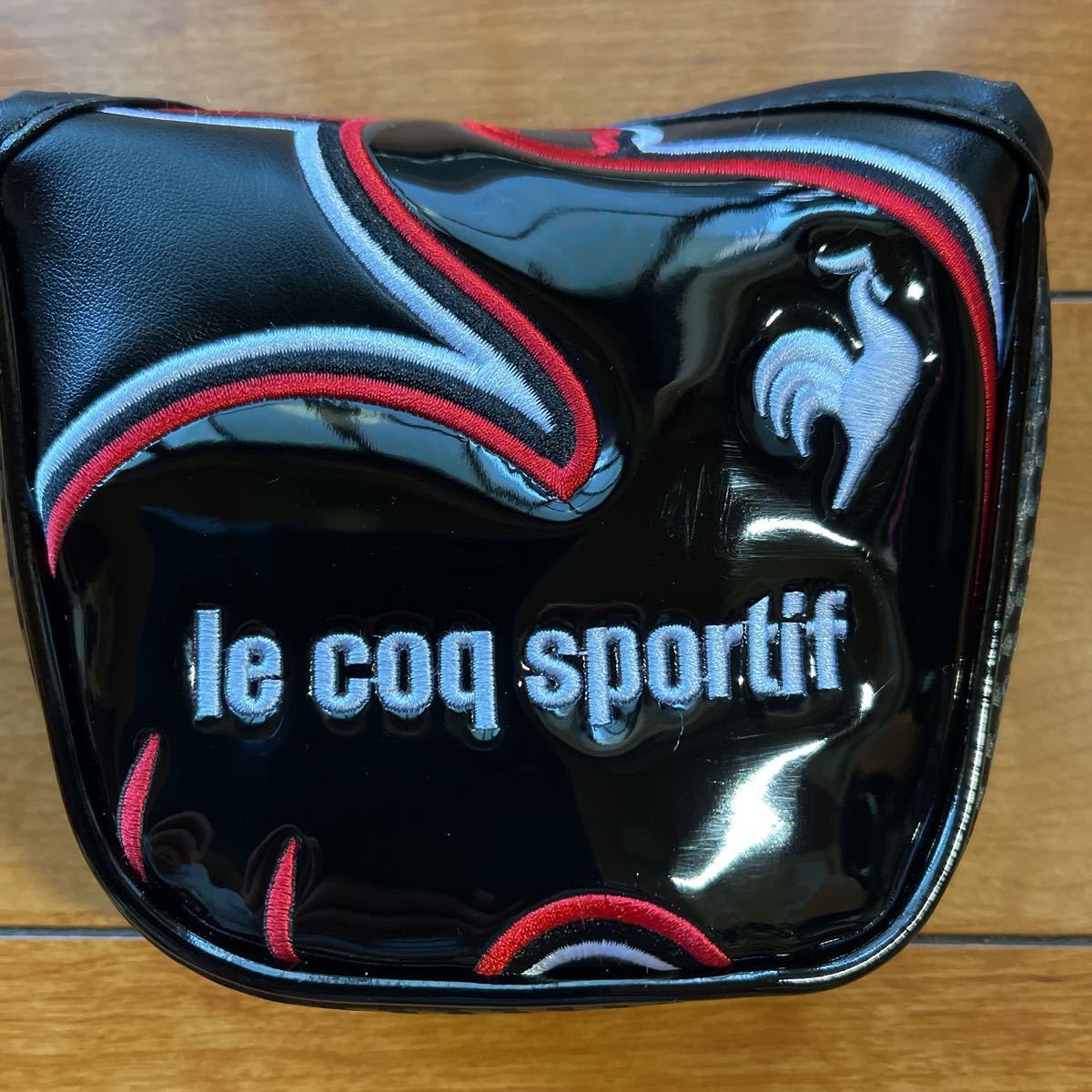 送料無料le coq sportifルコックゴルフ異型マレット対応パターカバー合成皮革エナメルBIGマスコッmagnetアタッチメントベルト装置(B)新品