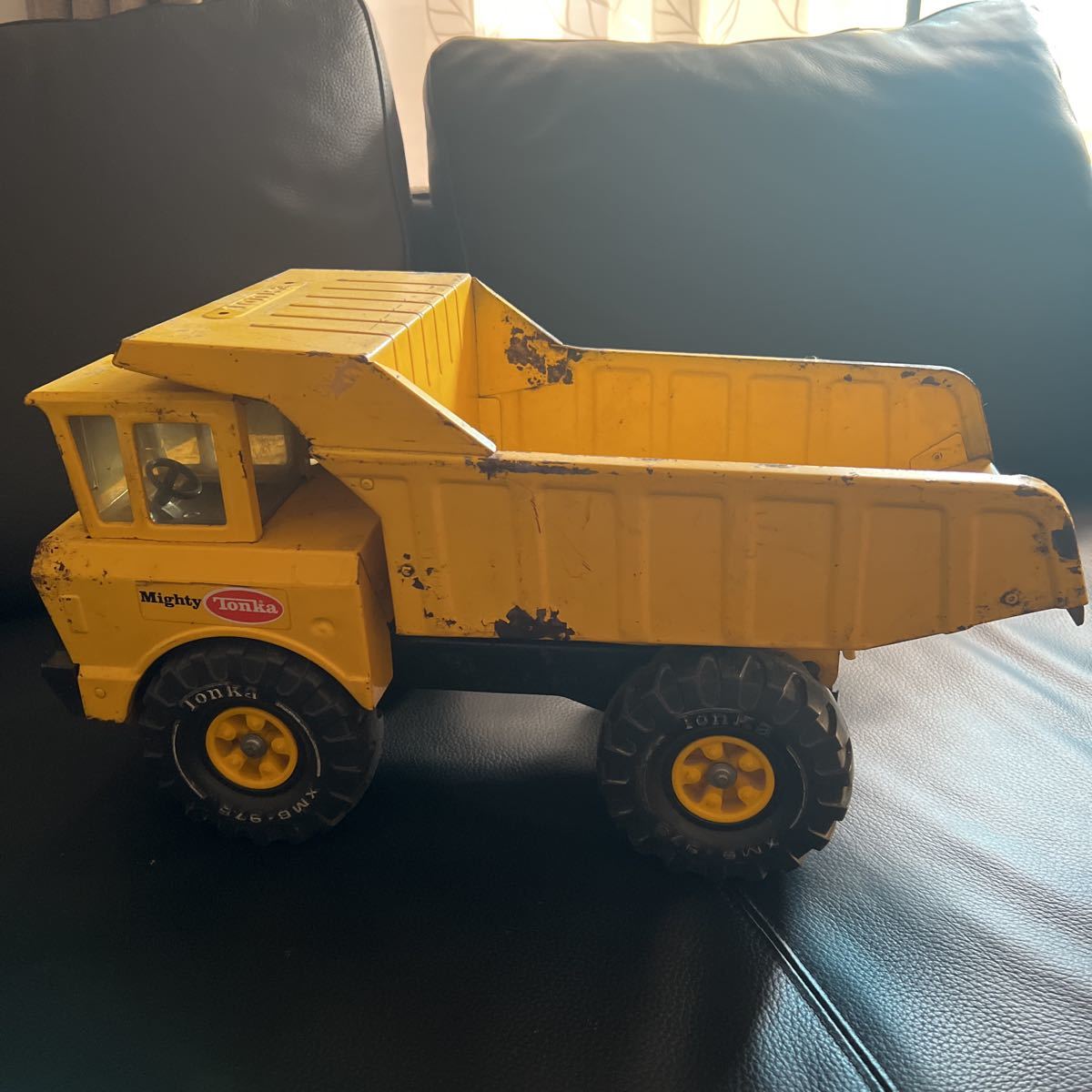 Tonka ブリキ ダンプ 特大47cm ビンテージ TONKA ダンプカー ビンテージ物 特大サイズ ブリキ製