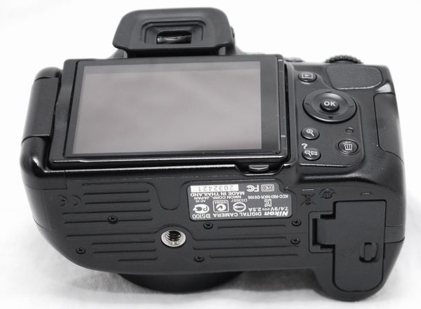 超美品・豪華セット】Nikon ニコン D5100 AF-S 18-105mm VR D5100