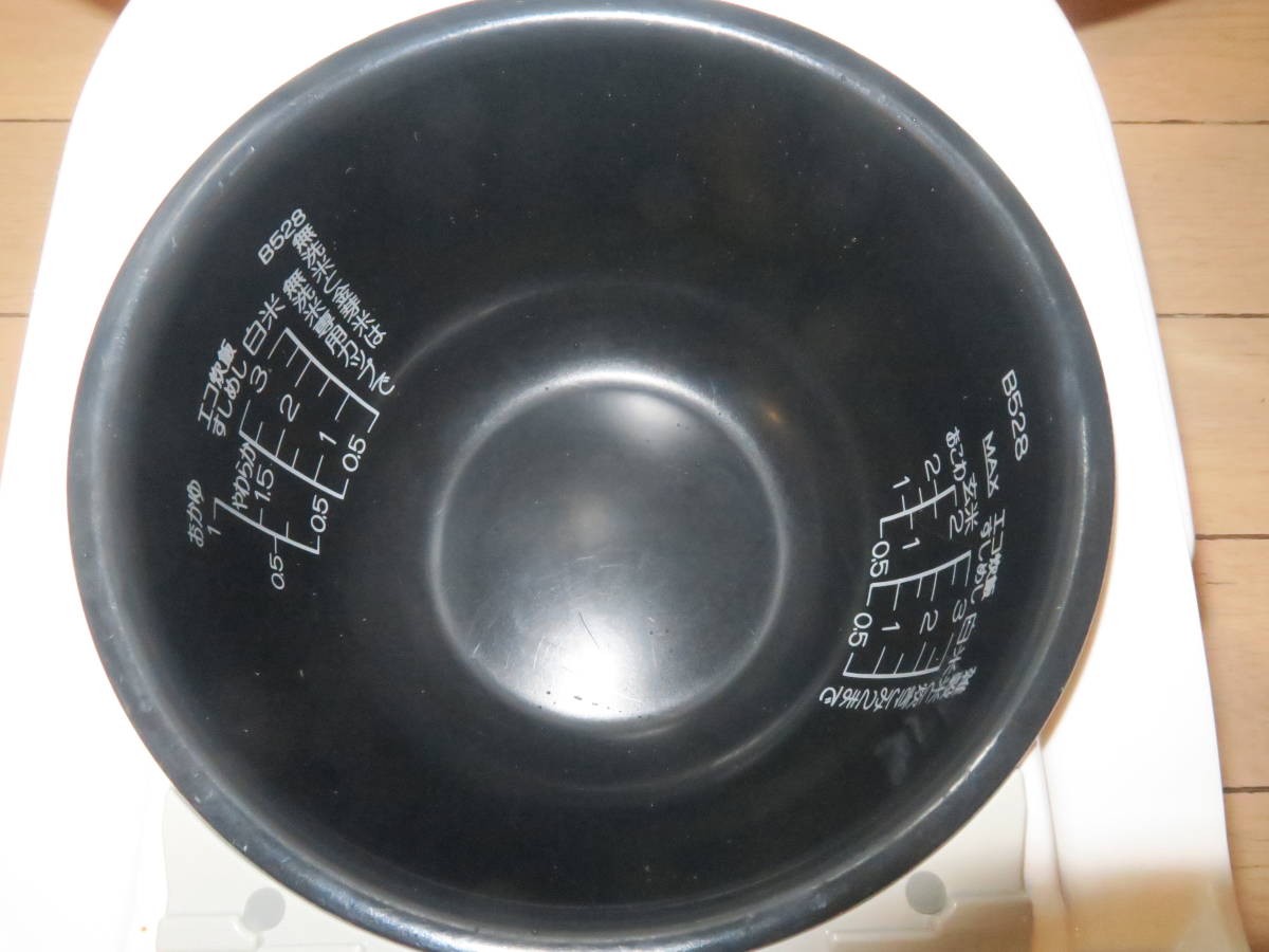 まるです！ 象印□極め炊き 圧力IH炊飯ジャー□0.5〜3合□NP-RL05-WA□黒まる圧釜