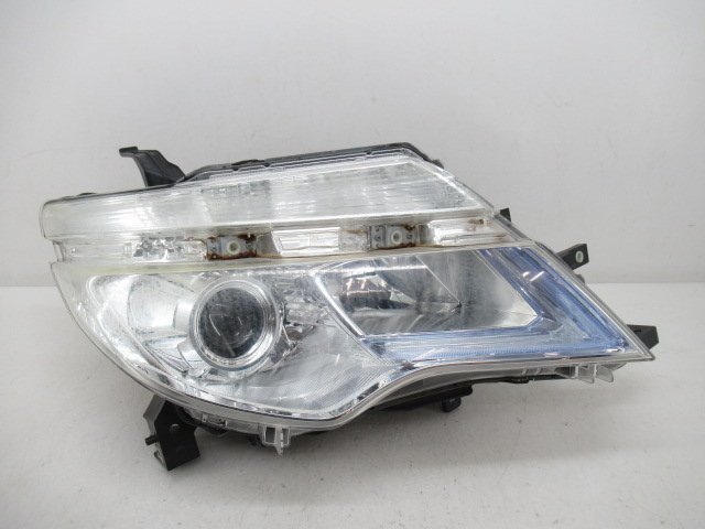 【セール，新作】 セレナ C26 後期 純正 右 ヘッドライト LED KOITO 100-23683 M078877(ヘッドライト)｜売買されたオークション情報、yahooの商品情報をアーカイブ公開 - オークファン 日産用