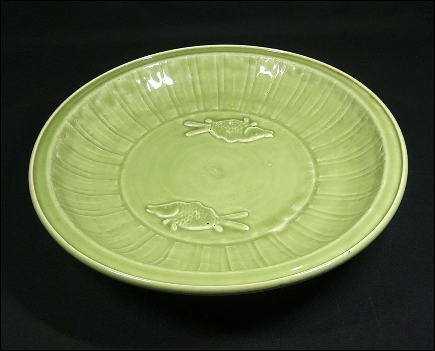緑屋kt■ 中国古玩　龍泉窯 青磁　双魚文　大皿　径約41.5cm　唐物 時代物　i9/1-5264/3-1#120