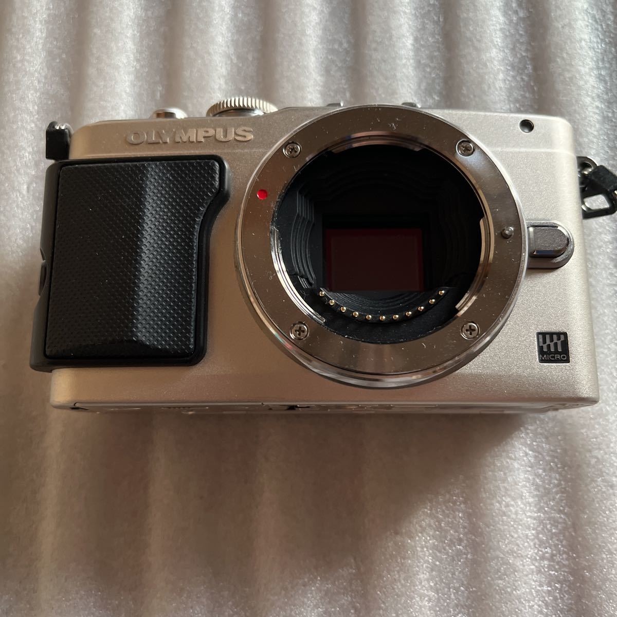 【赤字超特価，大得価】 動作未確認 OLYMPUS オリンパス E-PL5 ミラーレス一眼カメラ デジカメ デジタルカメラ PEN ペン ボディ のみ(オリンパス)｜売買されたオークション情報、yahooの商品情報をアーカイブ公開 - オー オリンパス
