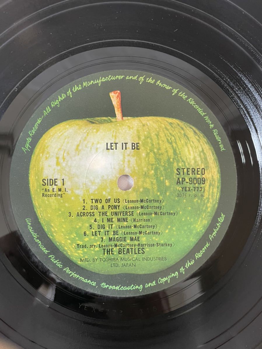 ○B505○LP レコード THE BEATLES LET IT BE / GET BACK 写真集付き