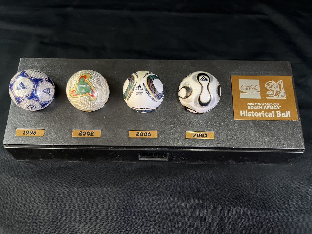 激レア FIFA ワールドカップ 記念サッカーボール 時計 非売品 サムライ