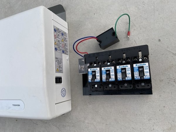 ②パワコン・接続箱の内部セット☆東芝 TOSHIBA 定格出力4.0kW 作動
