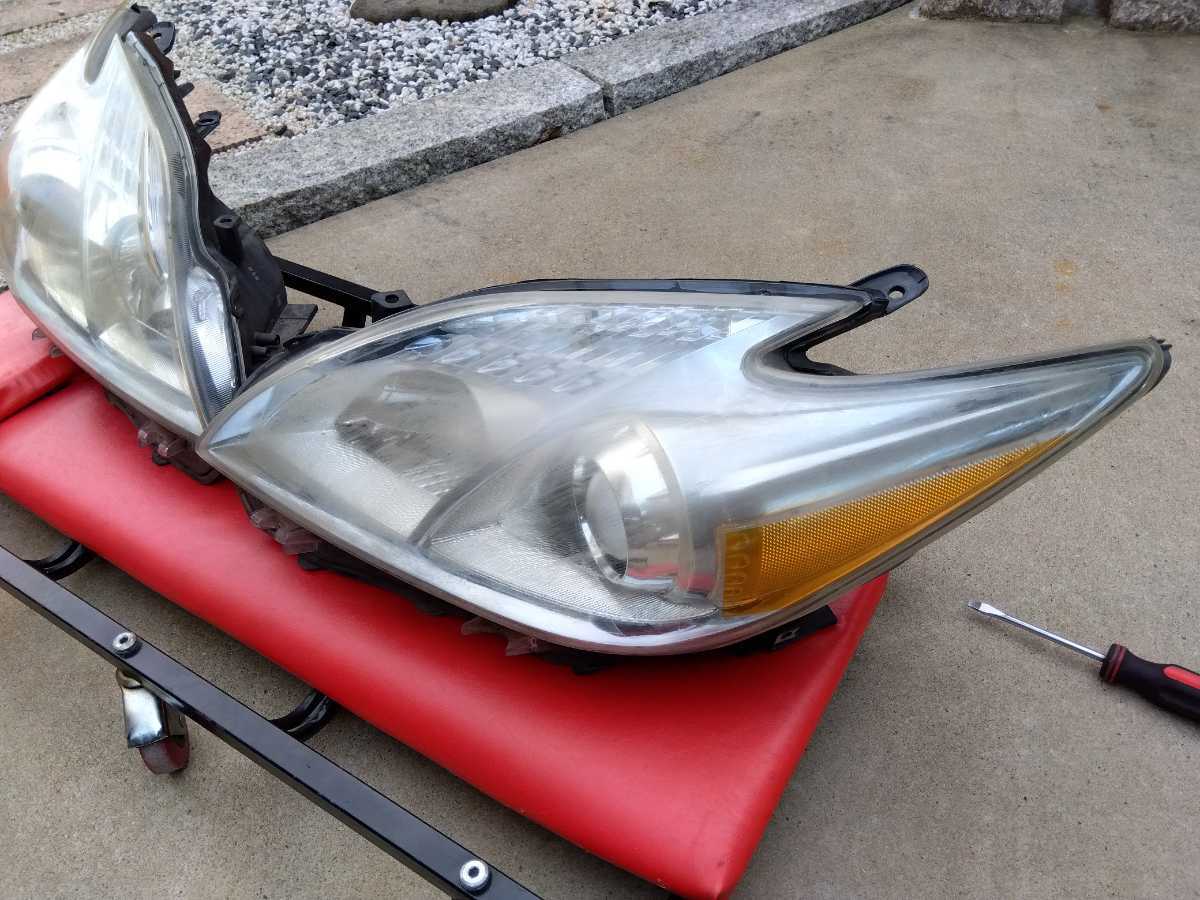 トヨタ プリウス30 ZVW30 前期 左右セットヘッドライト KOITO 純正