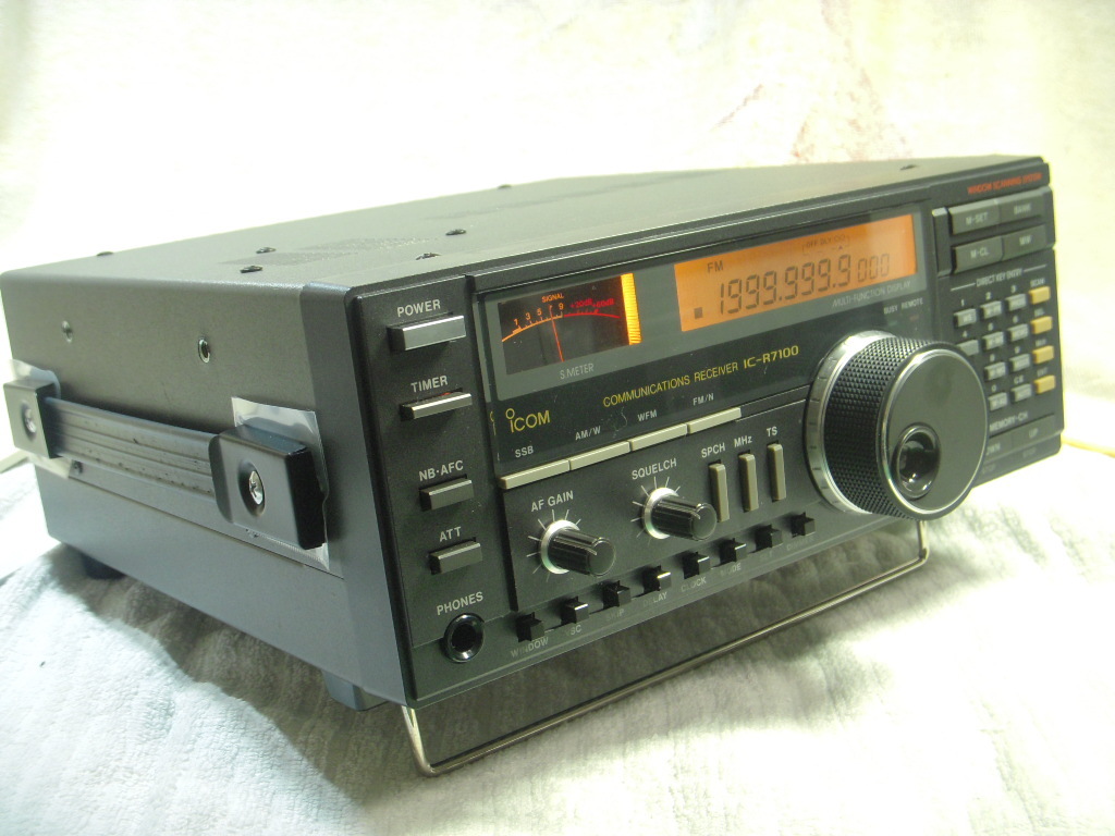 ICOM IC-R7100 通信機型 高性能オールモード受信機 元箱一式 ☆12.15 ◇良品元箱付き◇オールモード広帯域受信機◇IC-R7100◇