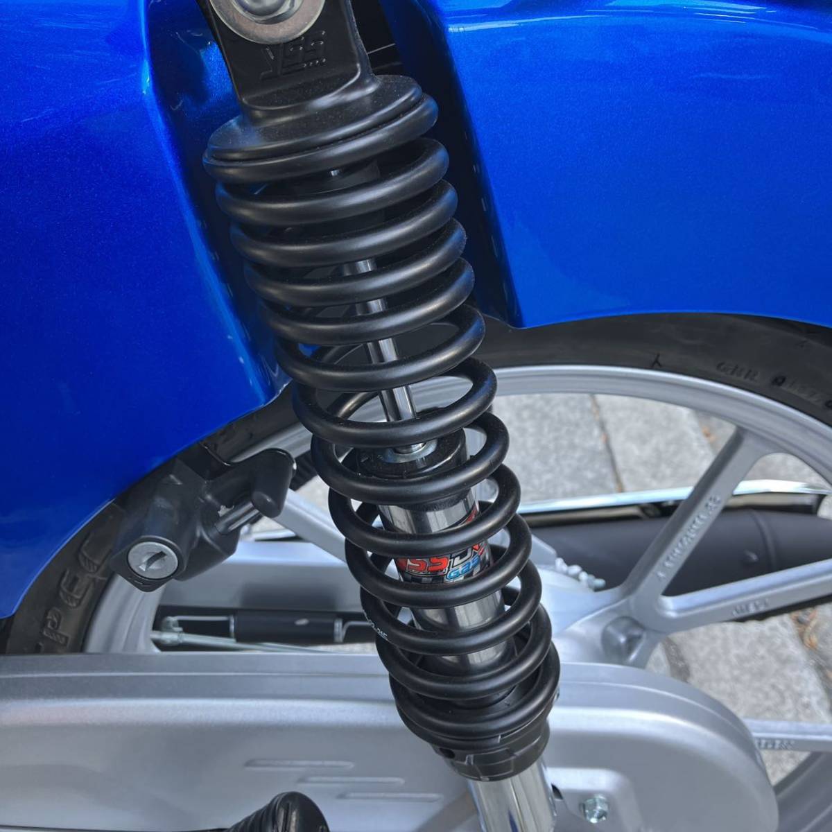 中古美品 YSS 東京堂 JA59/JA44/AA09 ハイブリットリアサスペンション