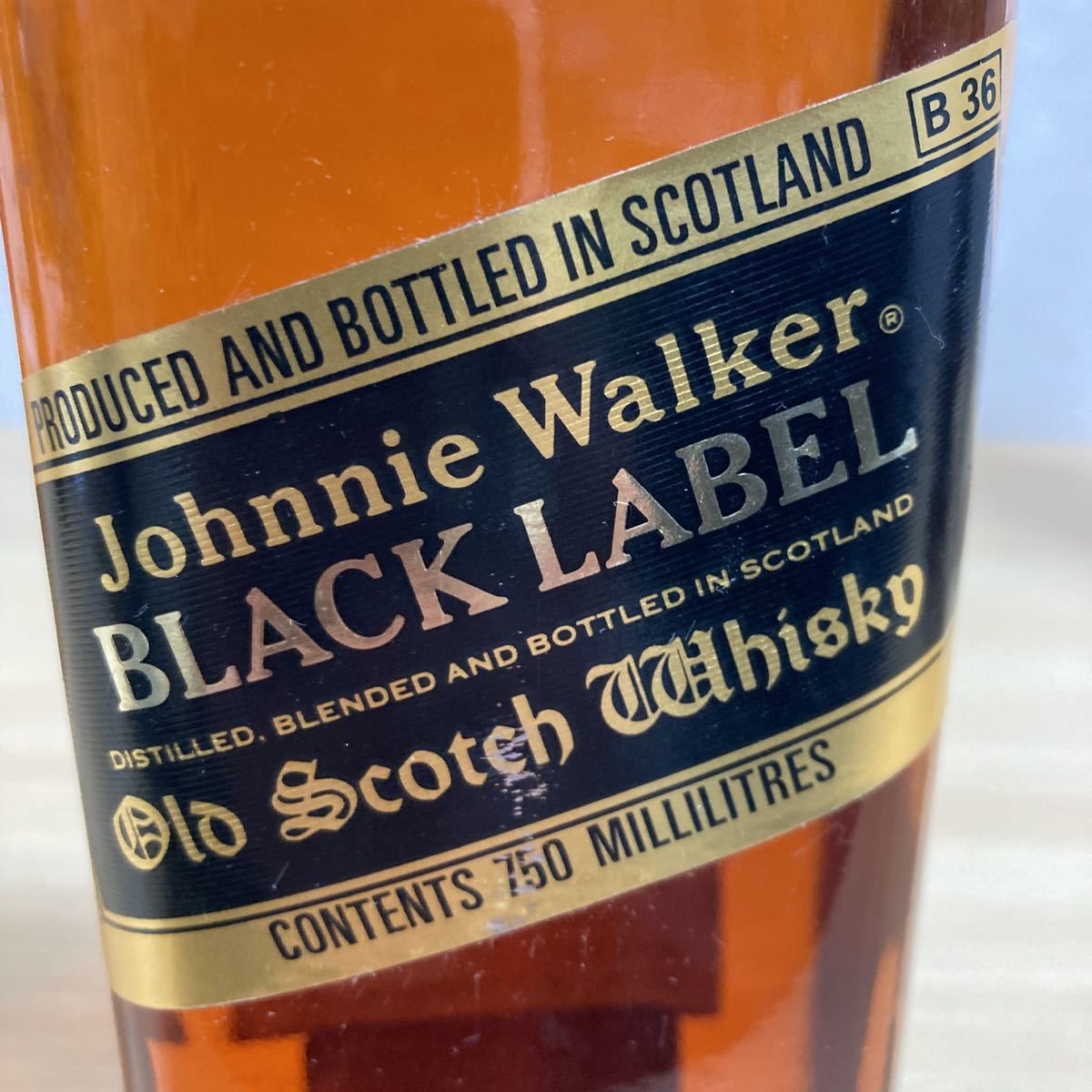 Johnnie Walker BLACK LABEL Red Label 度数43% 40% 容量750ml 700ml  