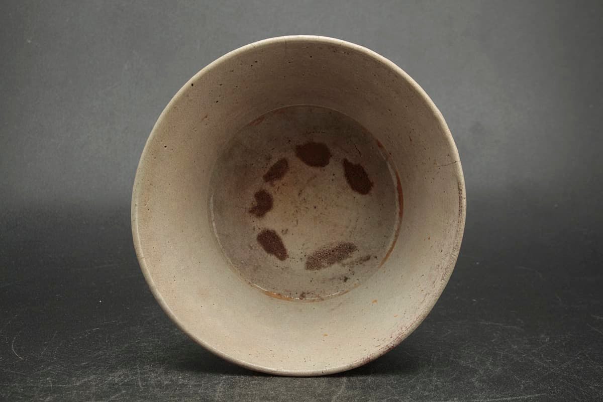 HX190 朝鮮古美術 李朝 六ツ目跡 堅手 白磁 茶碗 高7.7cm/重395g・李朝