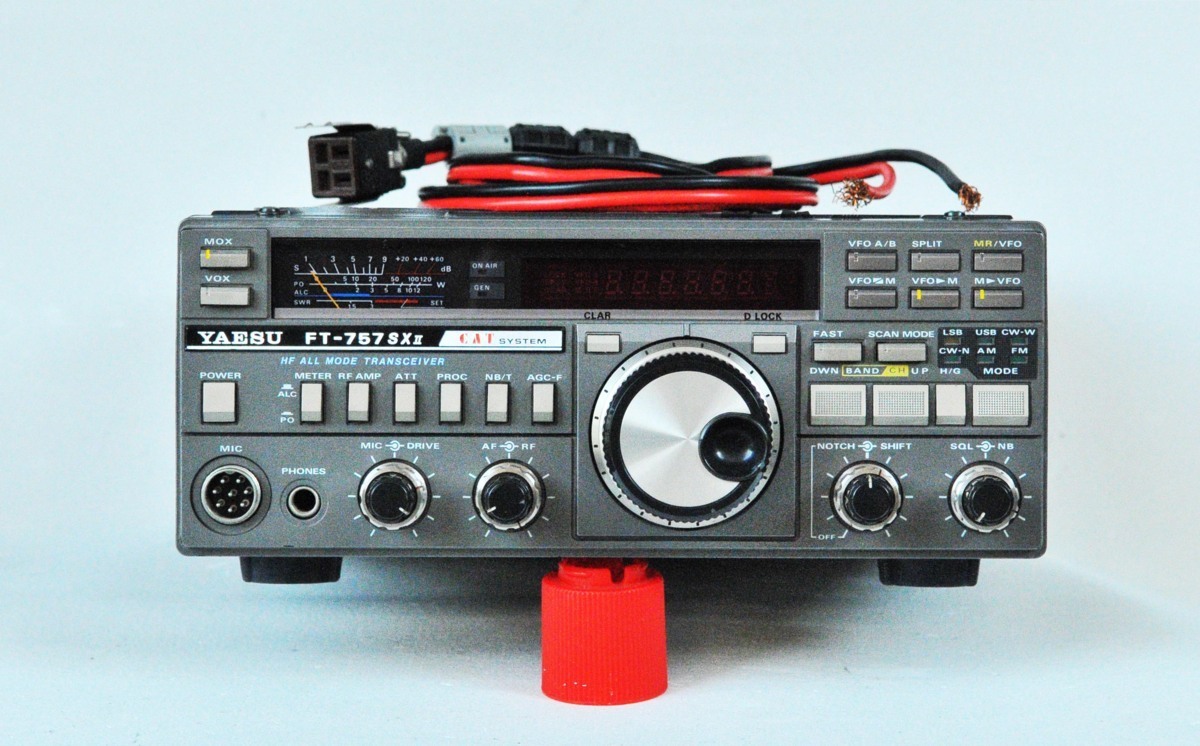 KENWOOD・ケンウッド TS-940S HFトランシーバー ジャンク品扱い