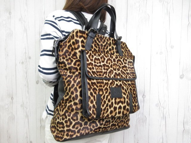 Christian Louboutin ルブタン リュックヒョウ柄 トップ