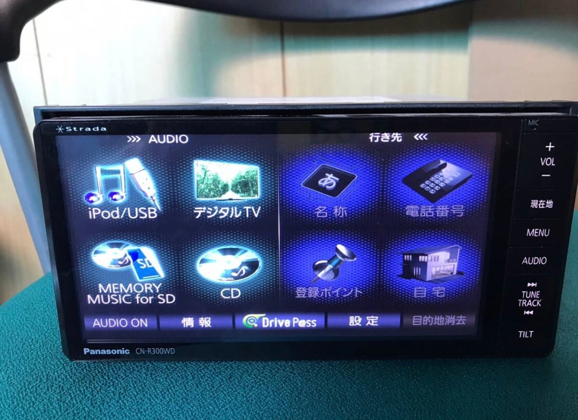 Panasonic CN-R300WD カーナビ Bluetooth 2013 パナソニックストラーダ CN-R300WD フルセグBluetoothカーナビ 2013