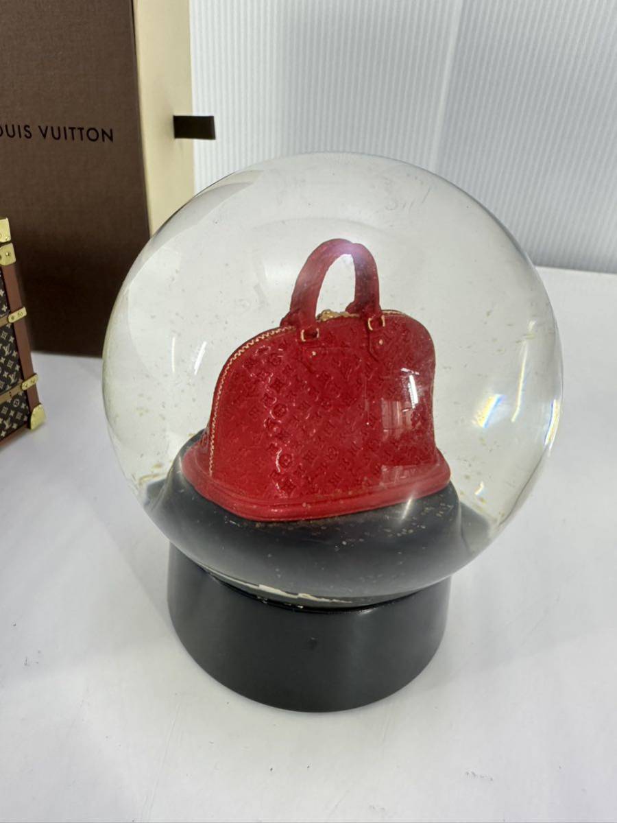 LOUIS VUITTON ルイヴィトン スノードーム モノグラム トランク型