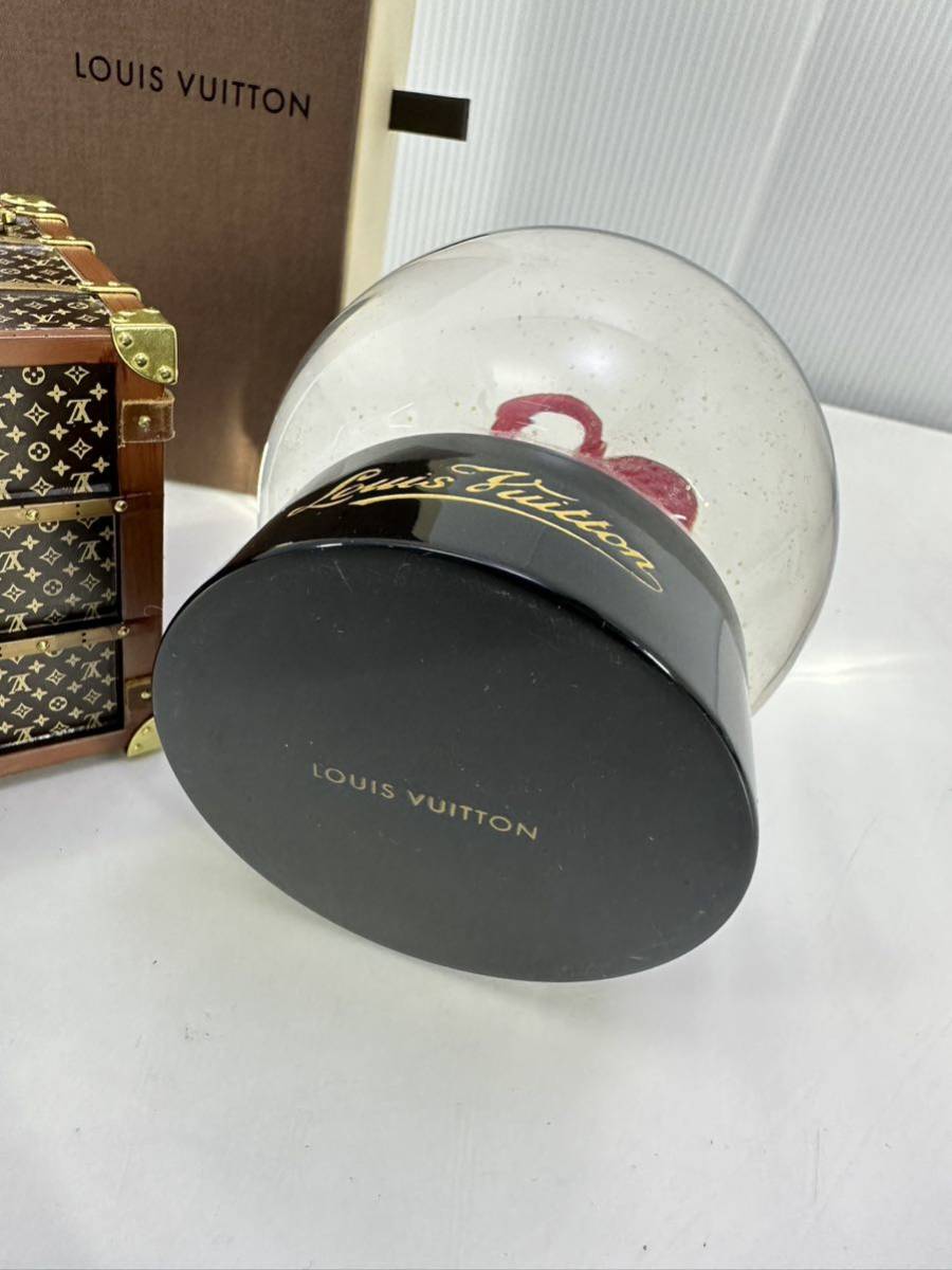 LOUIS VUITTON ルイヴィトン スノードーム モノグラム トランク型